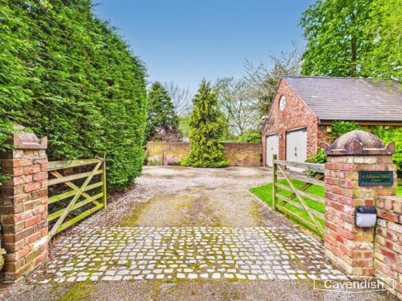 GATED DRIVEWAY