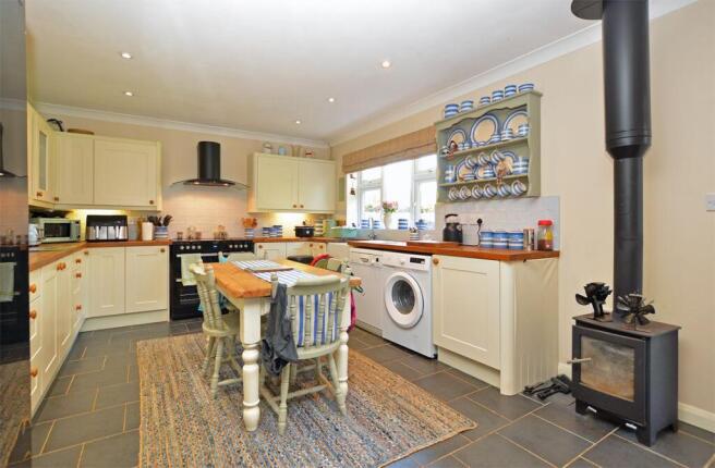 Family bungalow on Station Road in Gayton photo 4