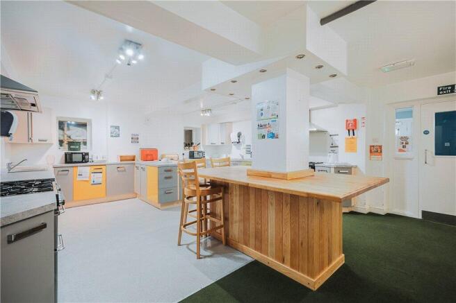 35 bed Detached for sale Image 6