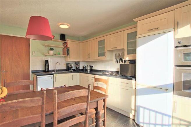 Kitchen/Dining...