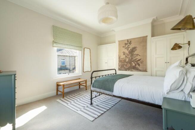 3 bed End of Terrace to rent Image 6