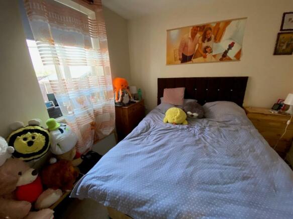 bedroom.jpg