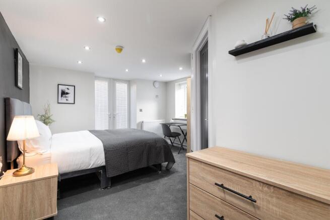 1 bed House Share to rent Image 6