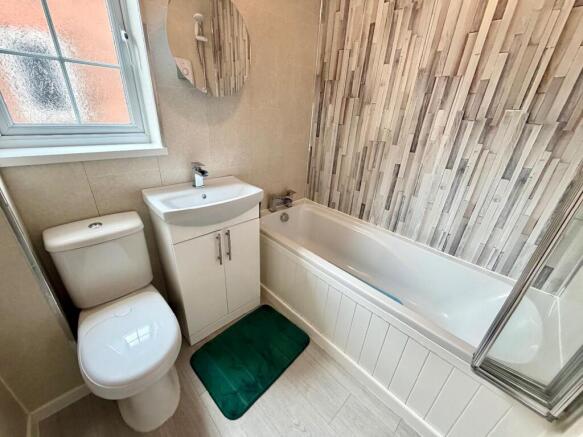 2 bed Semi-Detached for sale Image 9