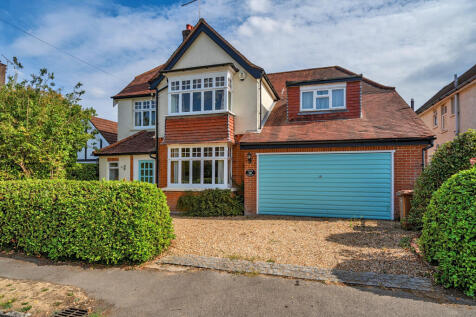 York Road, Farnham, GU9