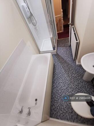 4 bed Terraced to rent Image 12