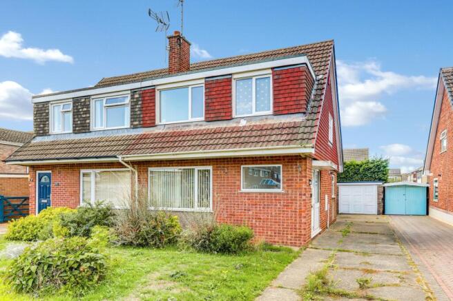 3-bed semi-detached on Lathkilldale Crescent, Long Eaton, NG10, £210,000