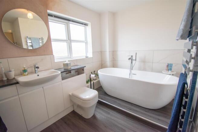 Jack & Jill bathroom