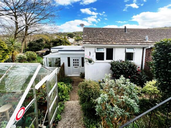 7 Laywell Close 9.JPG