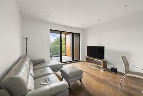 5 Brindley Place, Uxbridge, Uxbridge, UB8 2UF