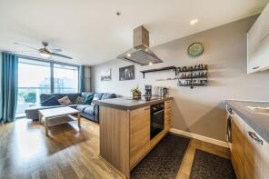 30, 4 Atrium Heights, Little Thames Walk, London SE8 3FB