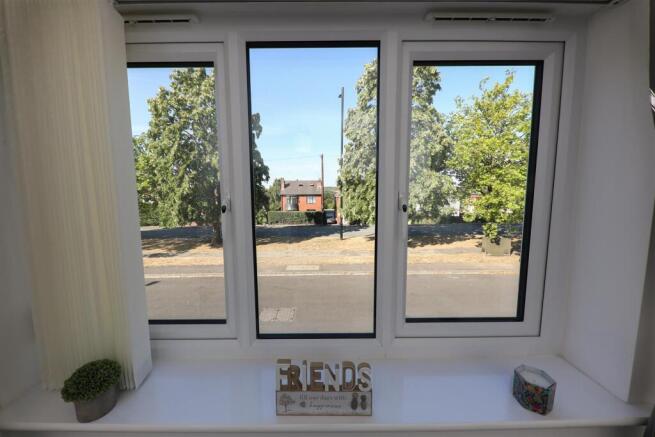 3 bed Semi-Detached for sale Image 11