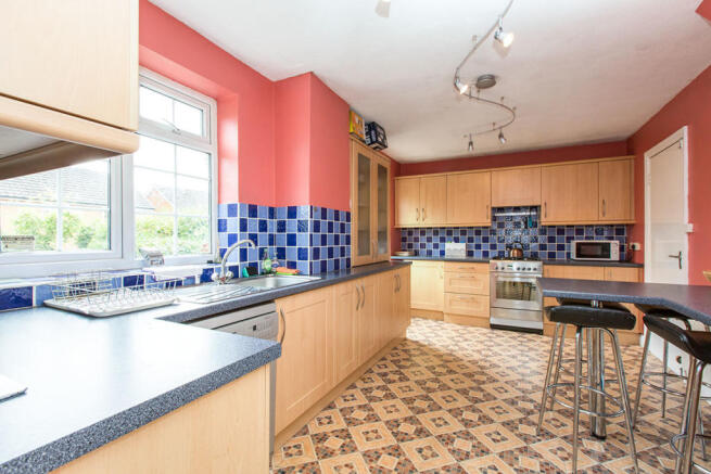 Kitchen / Breakfast Room