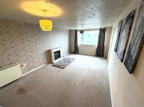 Stafford Close , Bulkington , Warwickshire , CV12 9QX photo 4