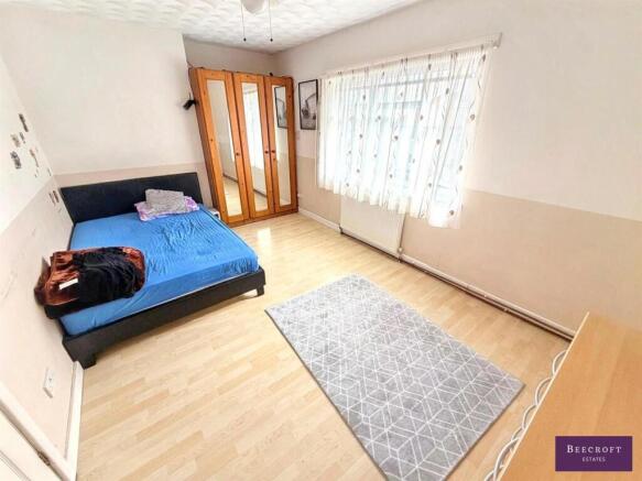 2 bed Semi-Detached for sale Image 12