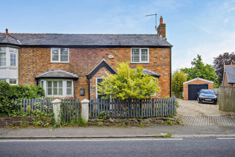 Characterful 3 bedroom Cottage. Bunbury Heath.
