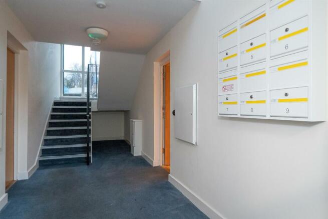 4 Coach House Mews, Coventry Road, Warwick-2.jpg