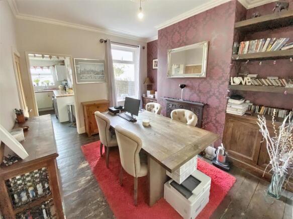 Dining Room.jpg