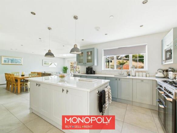 Kitchen Area.jpg