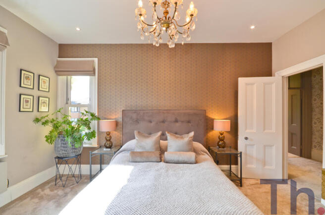 Bedroom 2 (2).JPG