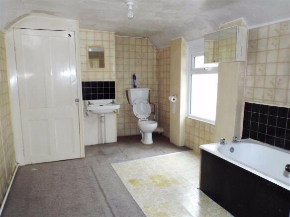BATHROOM: