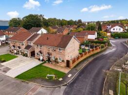 20, Cumberland Close, Bury BL9 9SQ