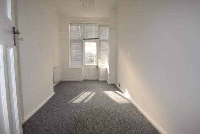 Laburnum Grove, Portsmouth, Hampshire, PO2 photo 4