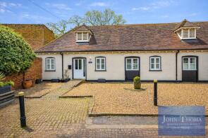 Grooms Lodge, Theydon Hall Farm, Abridge Road, Theydon Bois, Epping CM16 7NR
