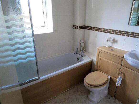 Bathroom.jpg