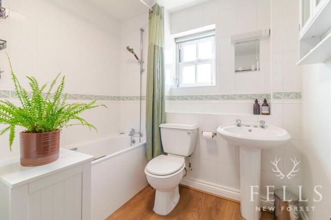 Riverside Place, Fordingbridge, SP6 photo 4