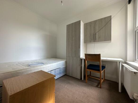 257F 2023 Bed 3.jpg
