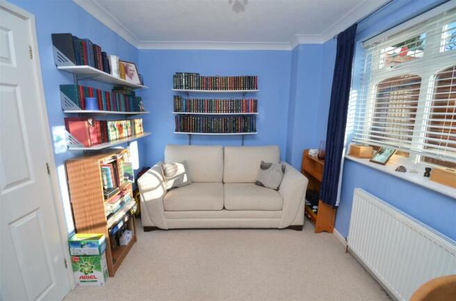 DINING ROOM/ BEDROOM