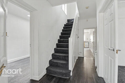 Grange Avenue, Stanmore