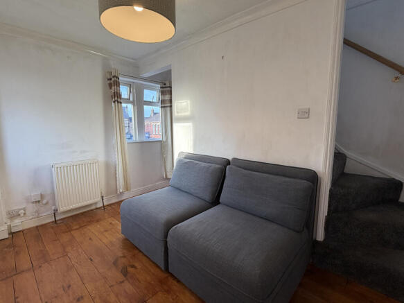 2 bed Semi-Detached for sale Image 9