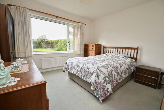 2 bed Detached Bungalow for sale Image 9