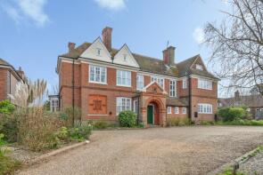 Flat 7, Grange Court, Cliff Avenue, Cromer NR27 0AF