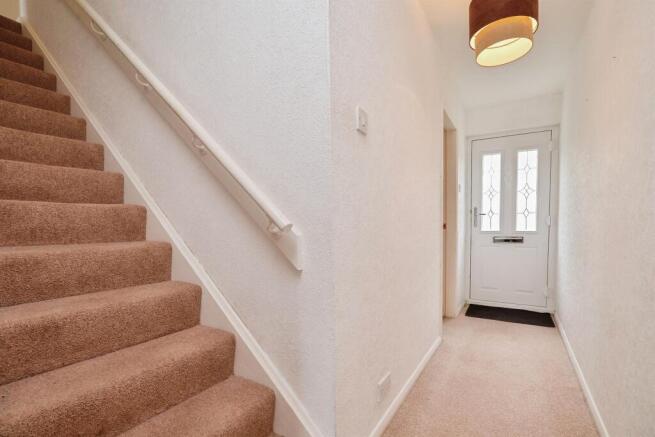 3 bed Terraced for sale Image 9