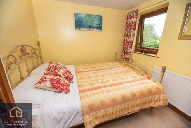 4 bed Cottage for sale Image 12