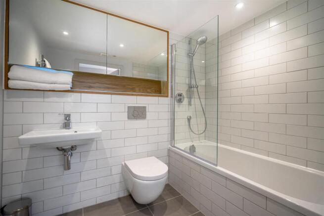 1 bed Apartment to rent Image 9