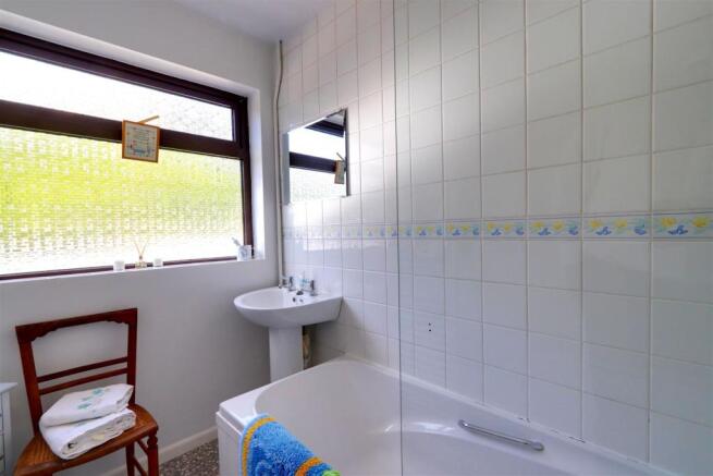 Bathroom.jpg