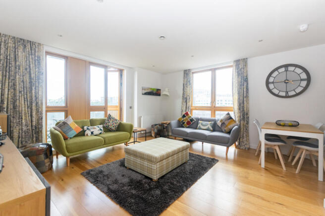 Lounge 1