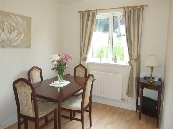 LOUNGE/ DINER