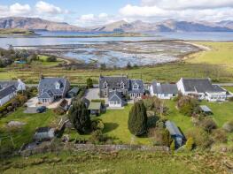 Linnhe House, C27 Through Port Appin From Airds Lodge To Port Appin Pier, Appin PA38 4DE