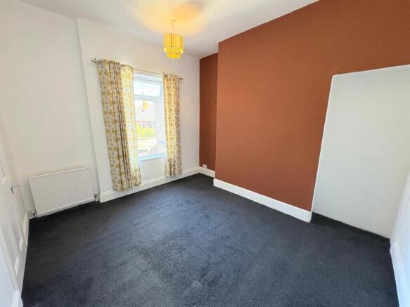 4 bed Terraced for sale Image 9