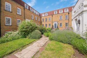 Flat 16, 5 Stapleton Hall, Stapleton Hall Road, Hornsey, London N4 3QQ