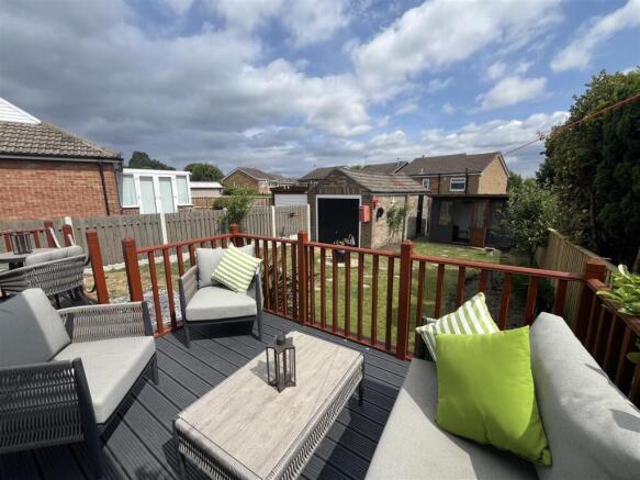 2 bed Semi-Detached Bungalow for sale Image 4