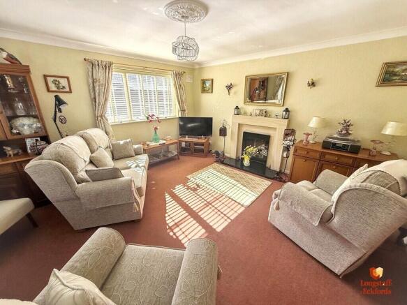 Lounge 1 (15)
