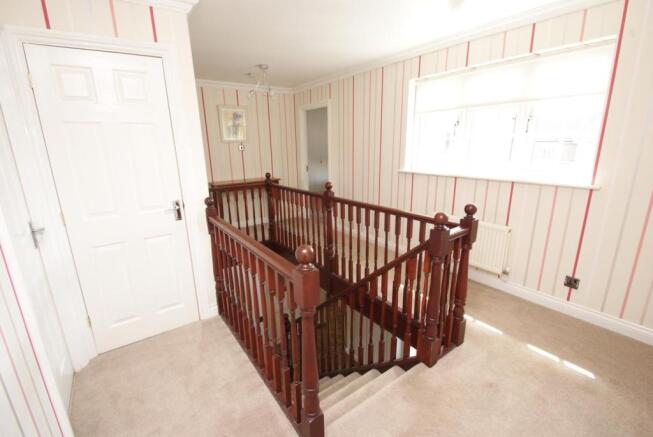 Landing/Stairs
