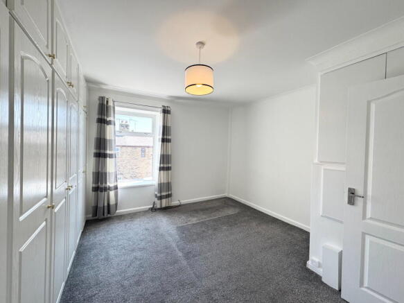 2 bed Terraced for sale Image 11