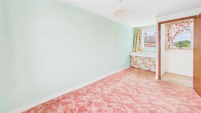 4 bed Semi-Detached for sale Image 10